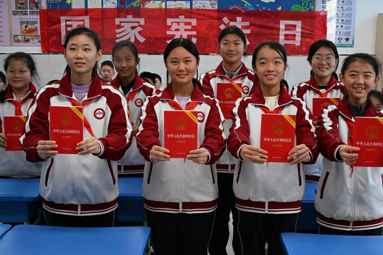 山东即墨：宪法课堂进校园