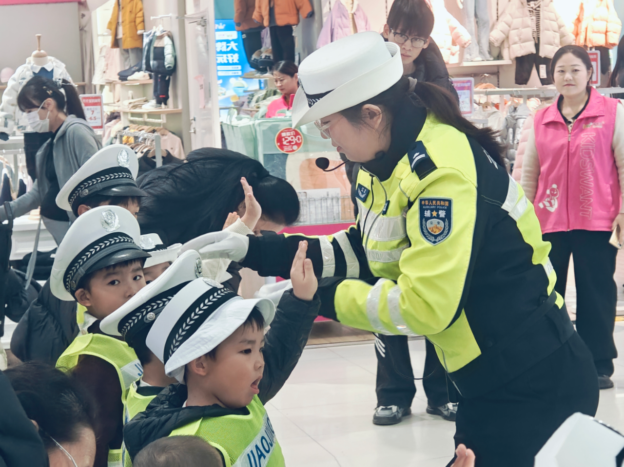 徐州：筑牢文明交通基石 奏响平安出行强音