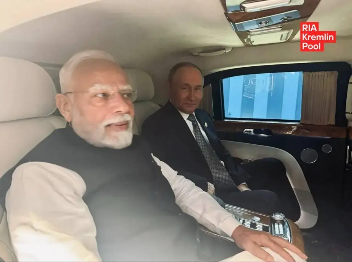 莫迪亲自到机场迎接普京,不带翻译在车内直接交流