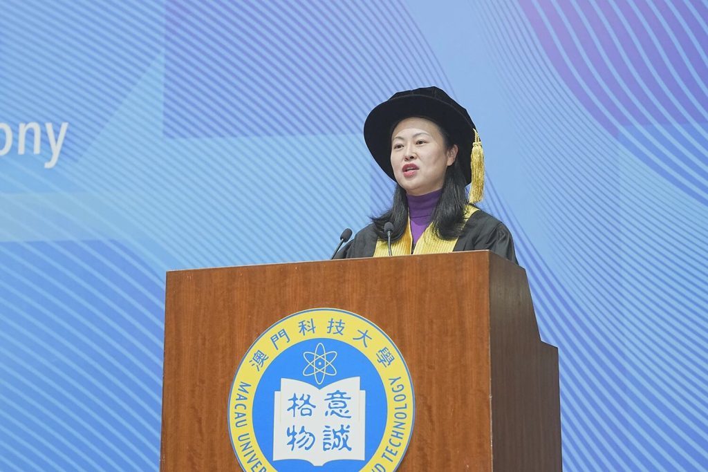 ▲校董會副主席兼秘書長陳季敏博士致辭
