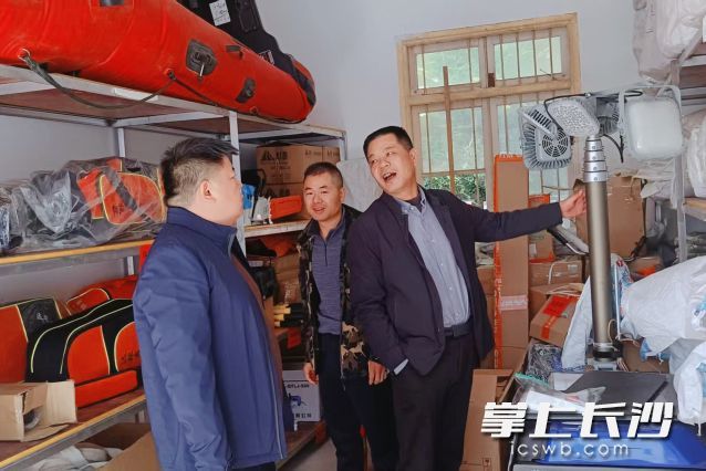 近日，天心区应急管理局开始对全区防寒物资进行全面盘点。  长沙晚报通讯员 宋进源供图