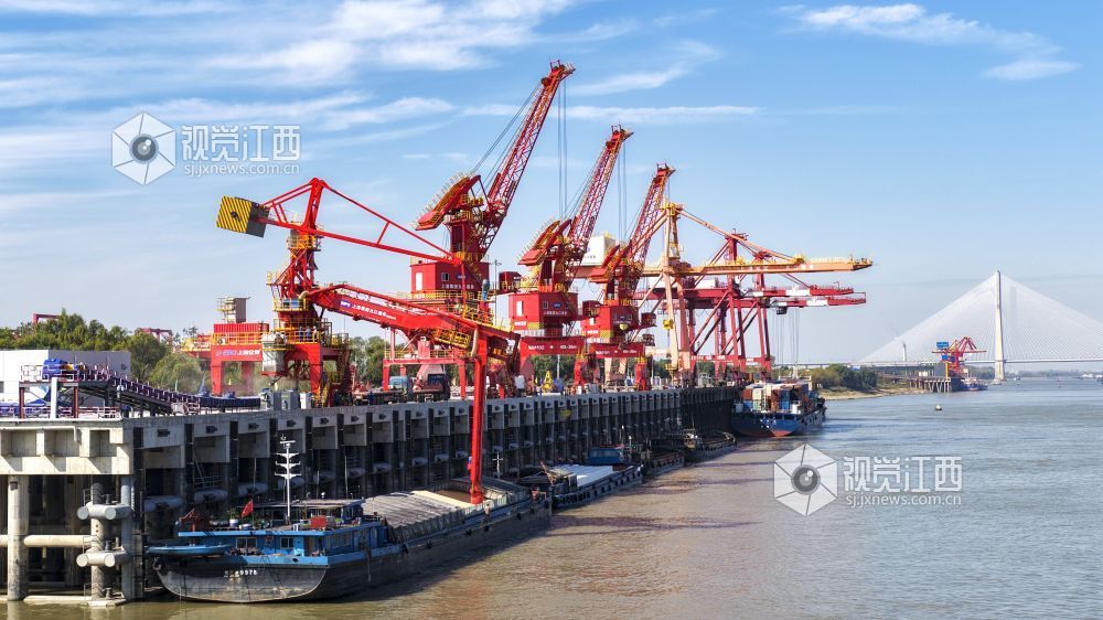 多用途码头与滚装码头同步投入运营（魏东升 摄）