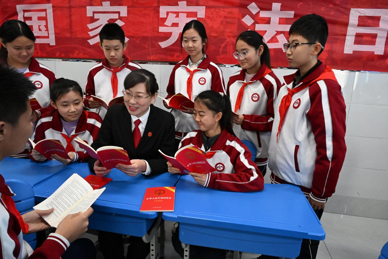 山东即墨：宪法课堂进校园