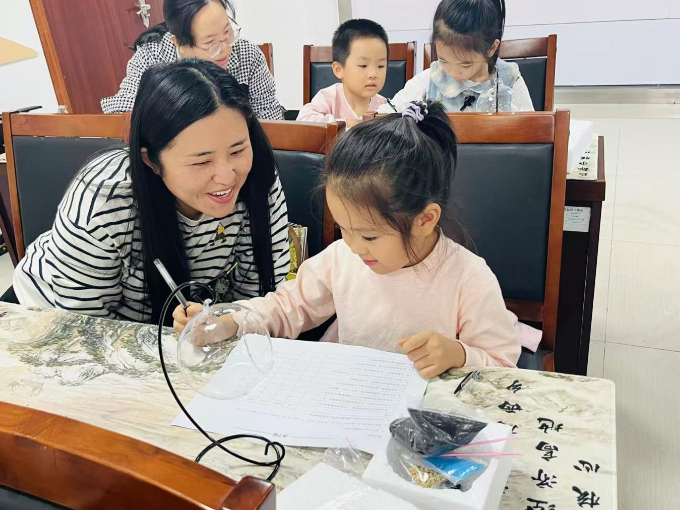 “百千万工程”进社区，指尖“植”愈润心田——南昌社区创新开展心理健康促进行动