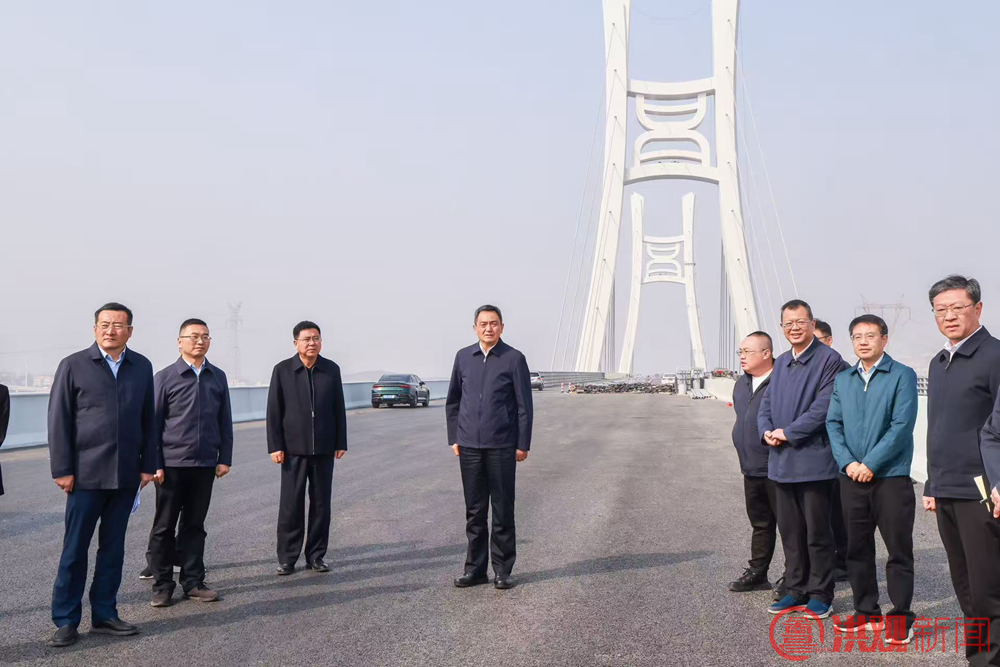 李红军调研南昌隆兴大桥公路段开通准备情况