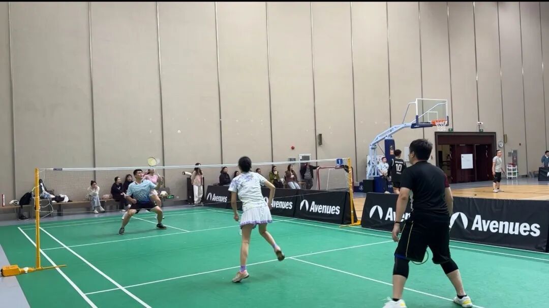 ▲学员们在球场上挥洒汗水