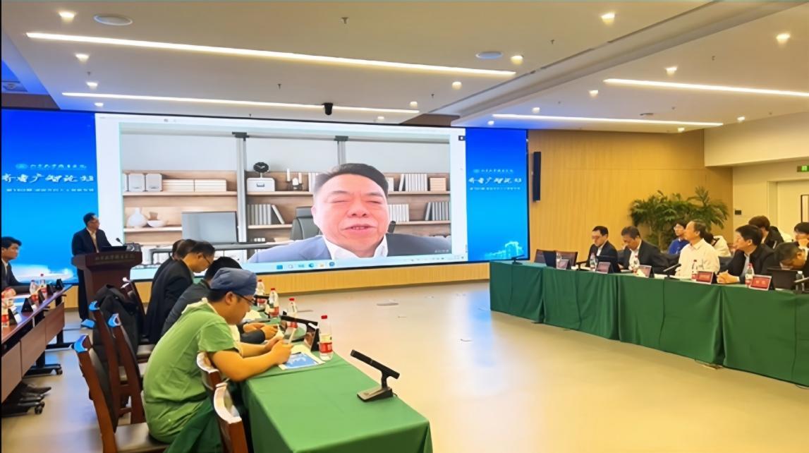 齐鲁医院举办泌尿外科智慧医疗大模型发布暨学术研讨会