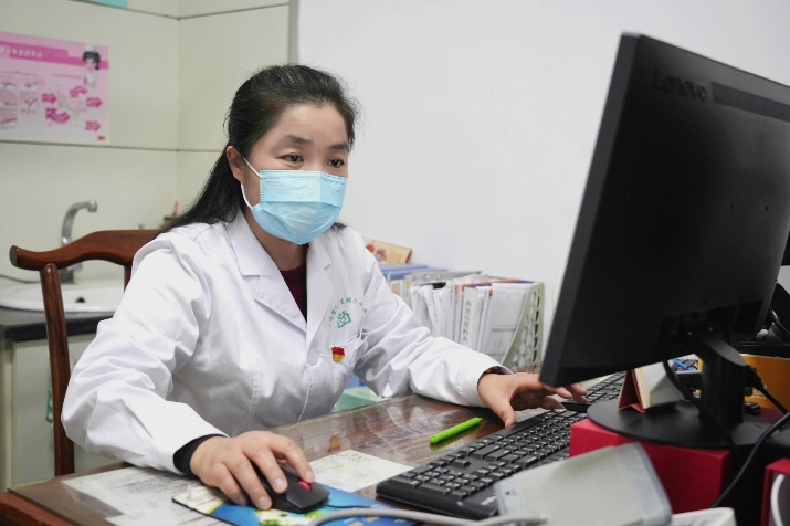 南京市鼓楼区宁海路社区卫生服务中心社区主任护师 杨玲