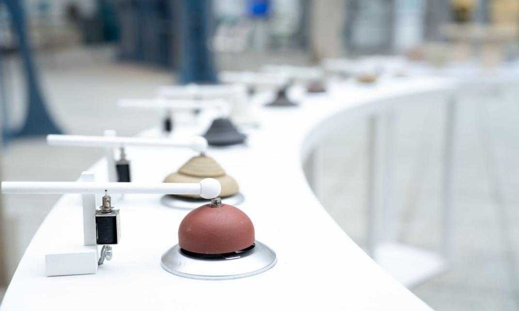 《([[o]]) Bells》 邓芷蔚