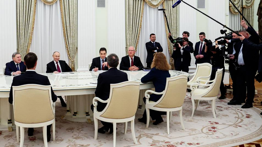 普京与美国代表会晤已超过四个小时