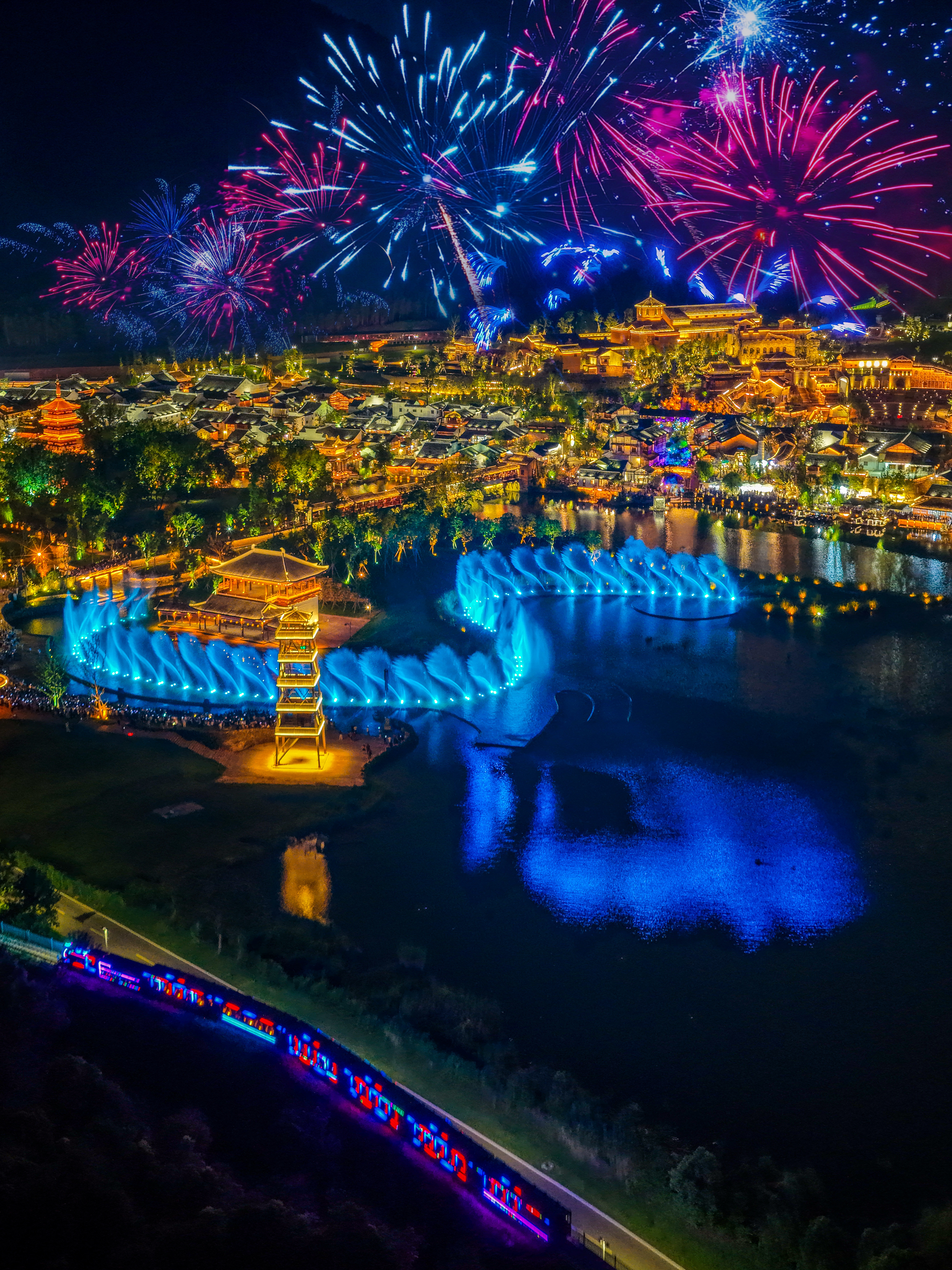 飞鸟印在陶土上的自由：“文旅+”时代的窑湖范式