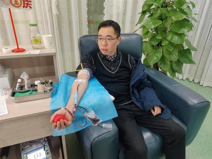 “熊猫侠”紧急无偿献血　 通讯员供图