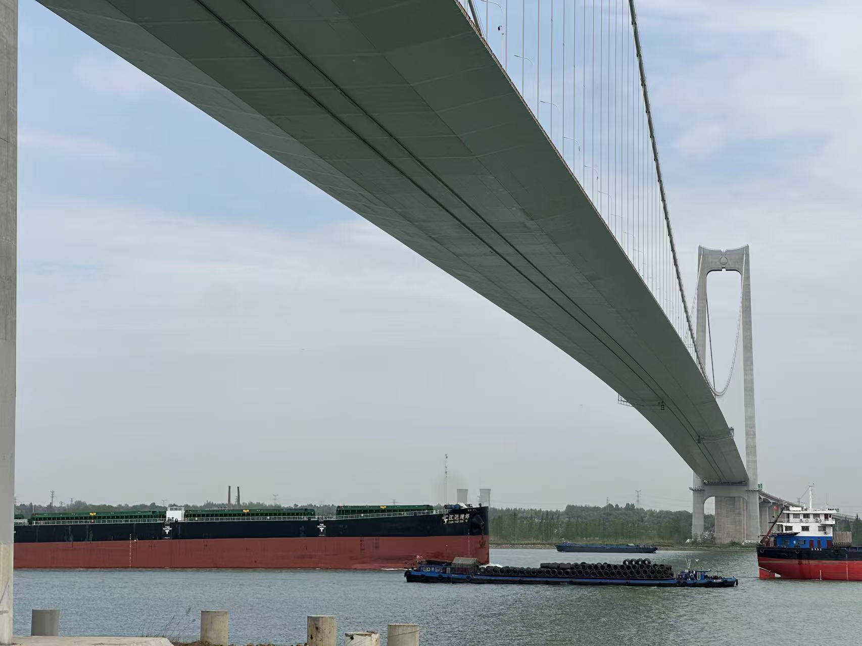 南京依托长江开启“公铁水”多式联运,通江达海辐射内陆。