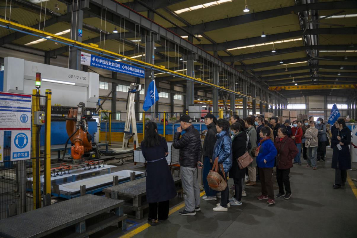 宁波市科协开展“银龄科普游・科技环保研学”活动