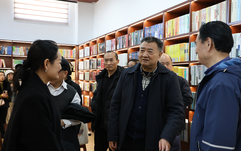 济宁市作协麒麟觅境创作工作室在嘉祥举行揭牌仪式