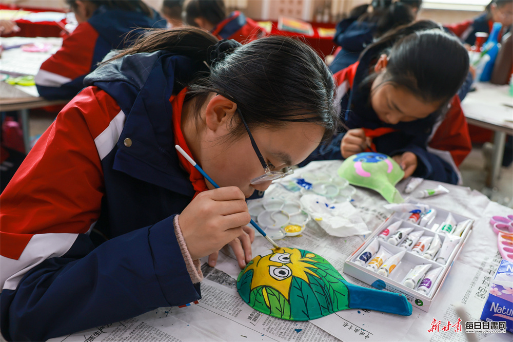 甘肃金塔多彩课堂趣味满格