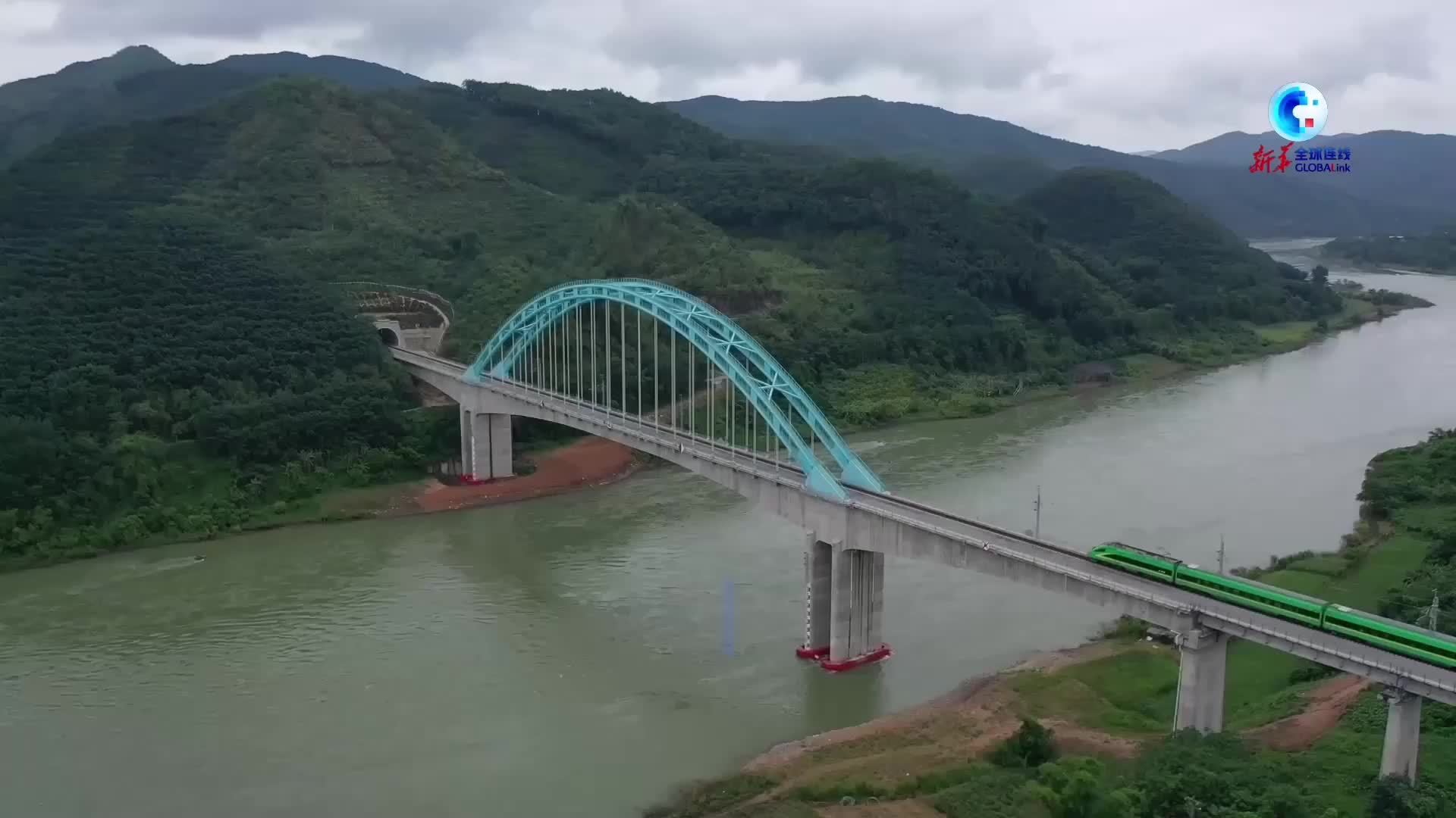 全球连线｜中老铁路开通运营四年 黄金大通道效应持续放大