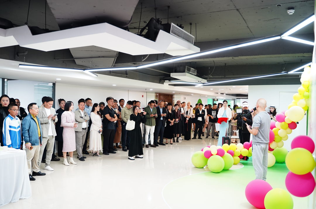 海南自贸港大健康跨境直播基地揭牌运营 打造健康产业数字贸易新引擎