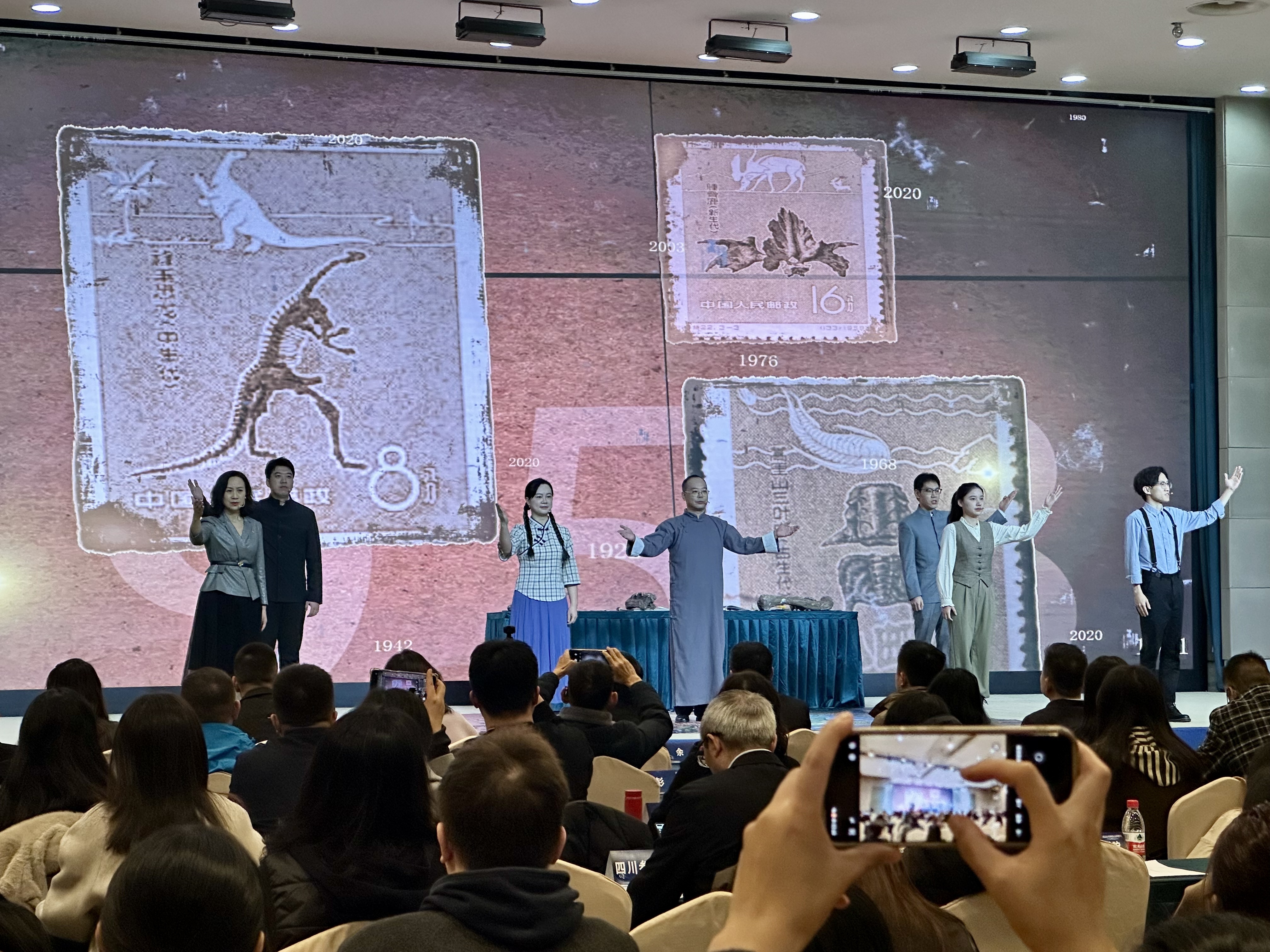 ▲重庆自然博物馆带来科普剧展演。首席记者 张亦筑 实习生 许童叶 摄