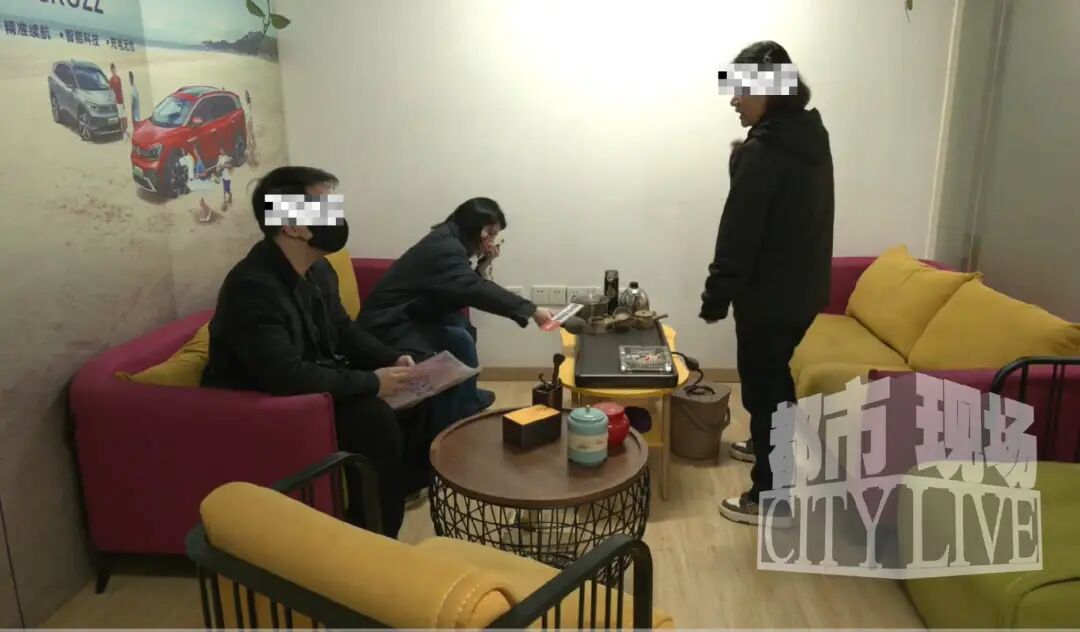 在江西智光汽车4s店买车遇中途“加价” 消费者还得“倒贴”