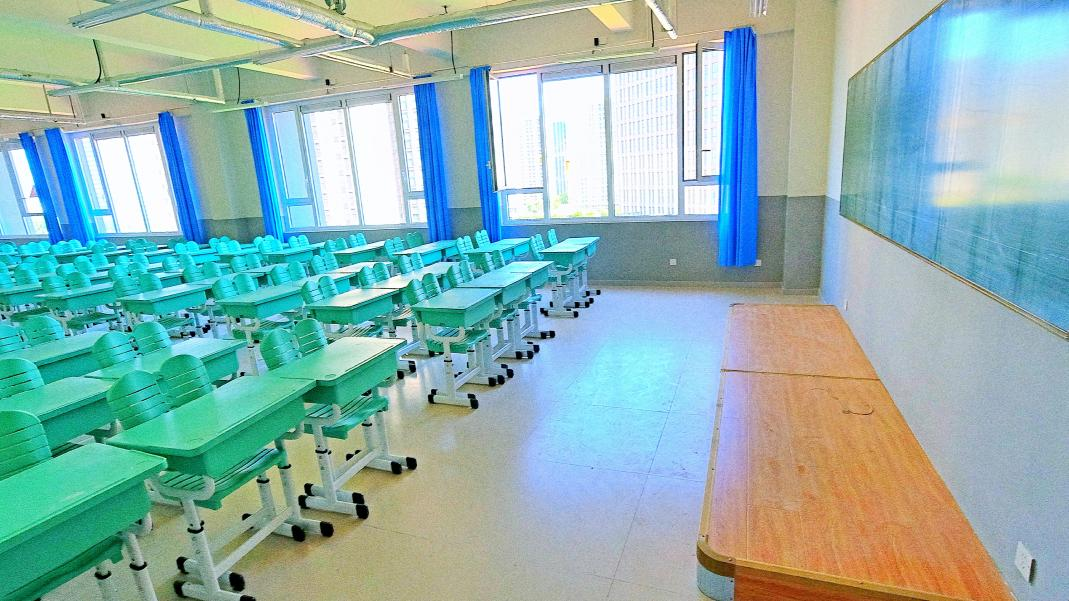 �����ں� �ھ�ʦ�ʣ�ɽ���׼�̨��רҵԺУ���ൺ��������