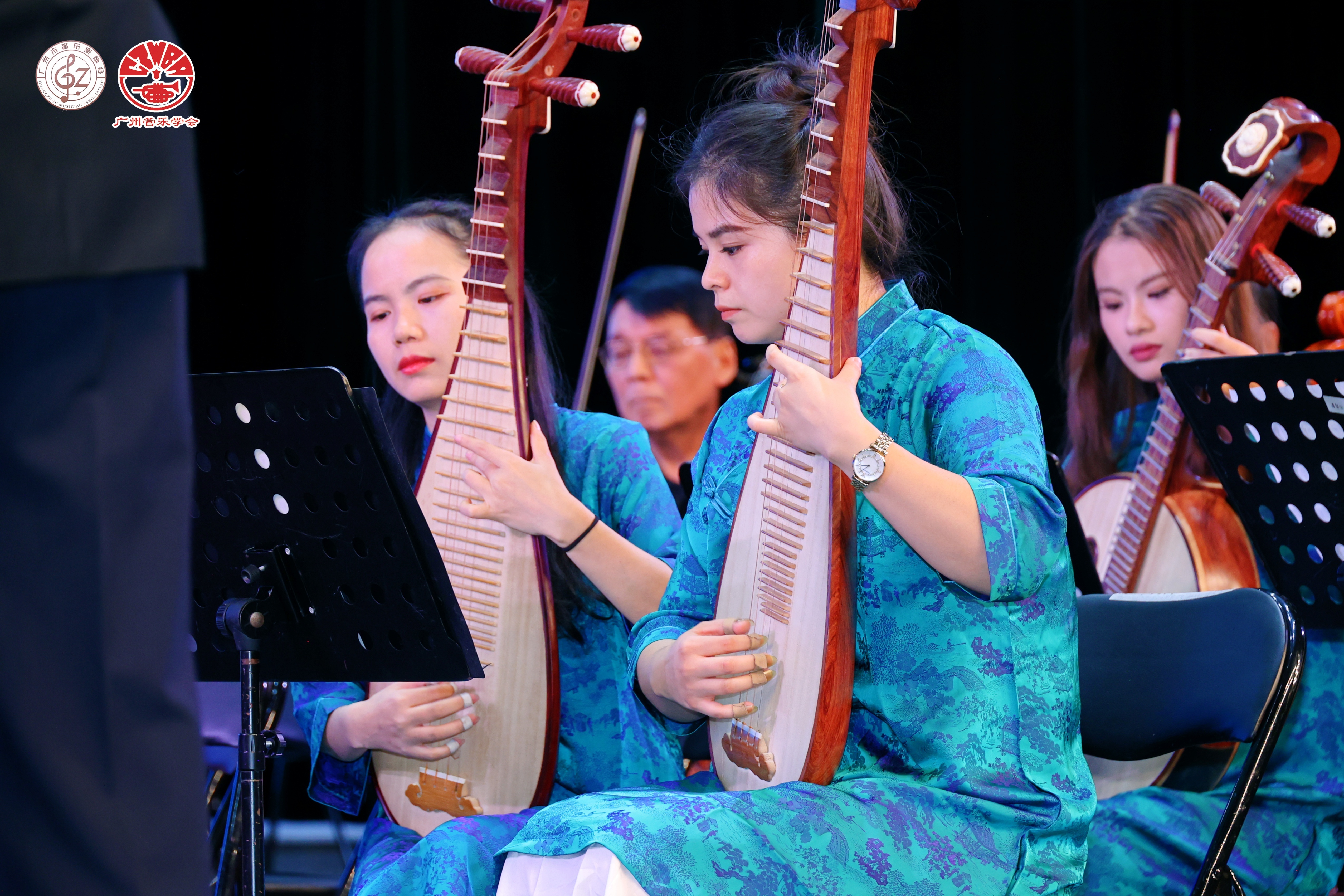 深圳市龙岗民族乐团荣获第十六届广东音乐邀请赛金奖