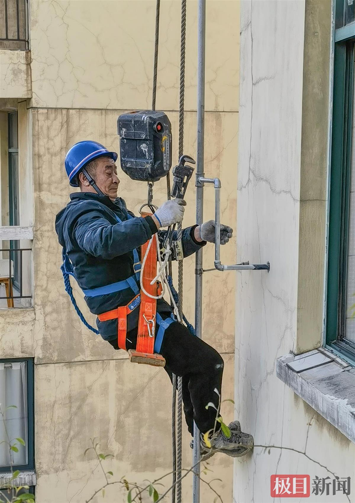 燃气管道正在改造中