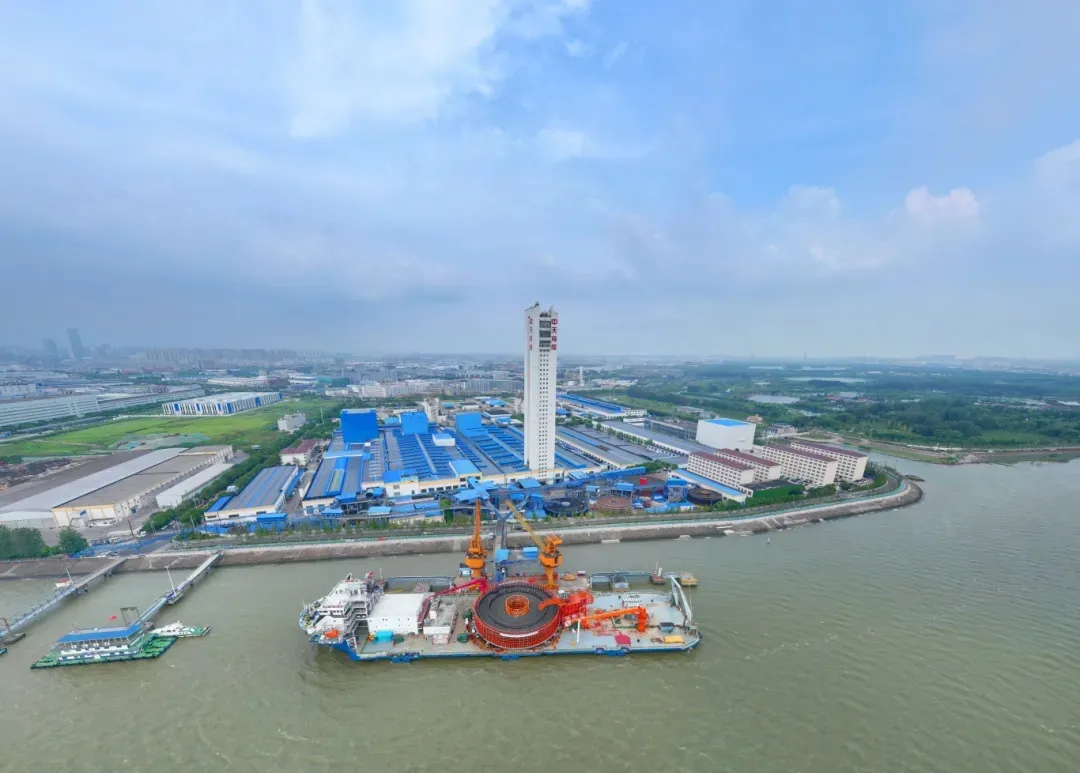 中天科技海缆 记者许丛军摄