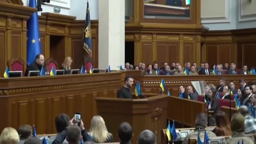 泽连斯基称“有条件”举行大选，是否意味着他有所松动？