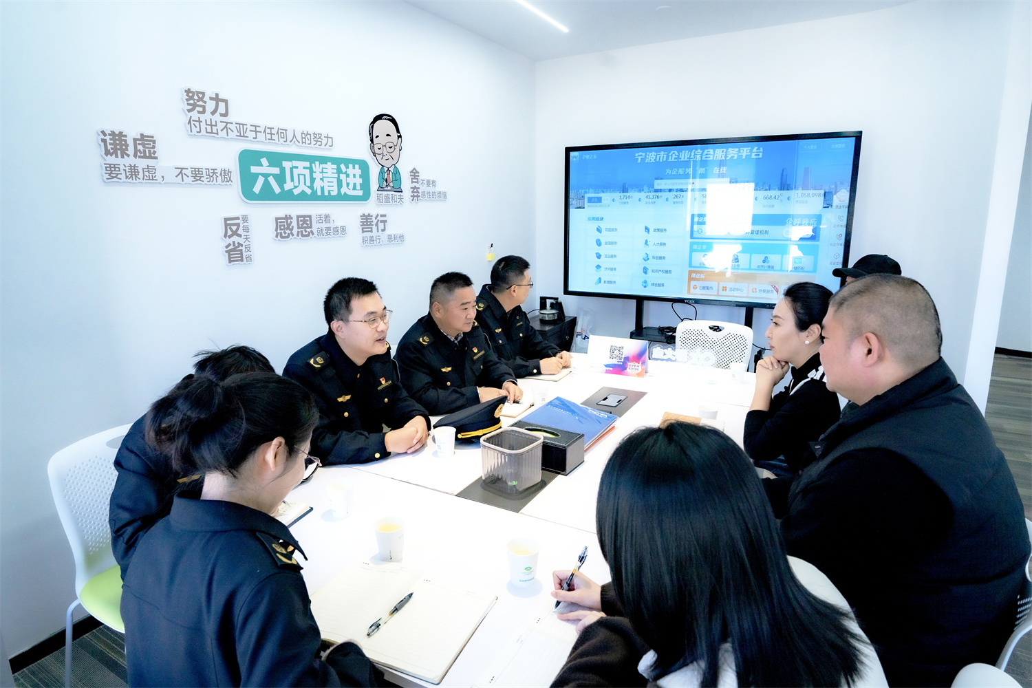 以“鄞火之光”照亮“普法之路”——鄞州区综合行政执法局持续打造“鄞火虫”法治品牌