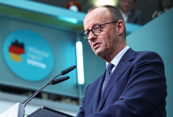 德总理反驳美国:你没必要来拯救欧洲的民主,我们自己能应对