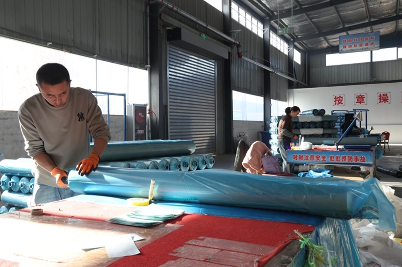 甘肃临泽企业按下加速键 冲刺全年目标要趁“枣”