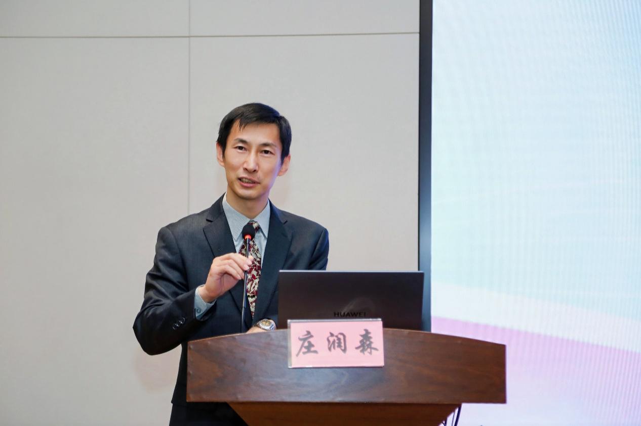 健康教育与传播专业委员会主任委员庄润森作工作规划报告