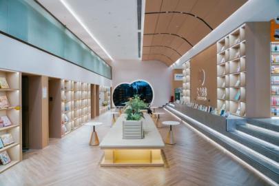 龙城CC公寓站句象书店