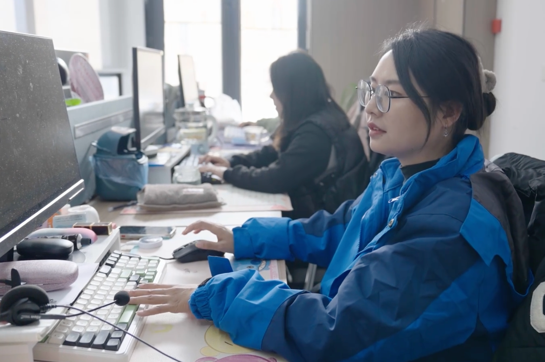 蚂蚁 “数字木兰” 女性支持计划:数字技能培训不仅赋予女性生存技能,更赋予她们发展权利