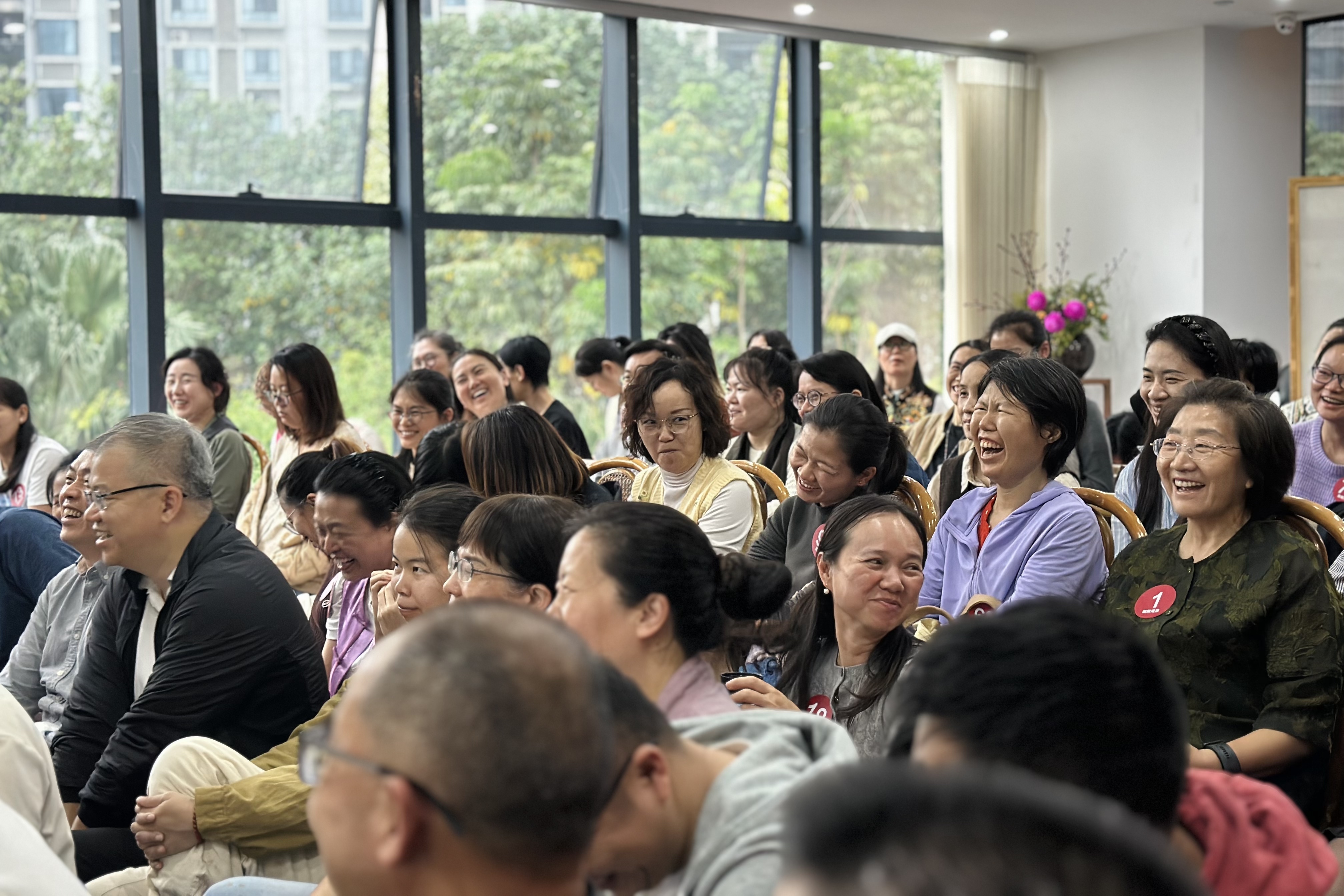 看教育专家要“听其言，观其行”：薛仁明《教养不惑》新书发布会在深举行——成年孩子即是我“礼乐文明”教育理念的验证码