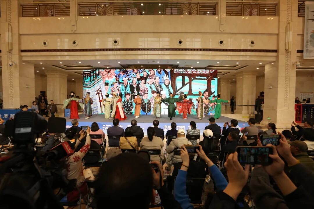 现场文艺展演