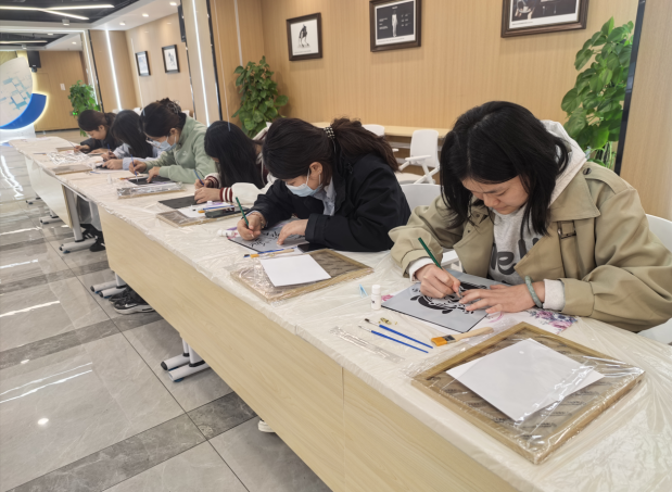 横岗AI小镇站“非遗手工体验”活动