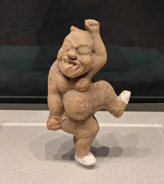 银雀山8号墓出土的说唱俑