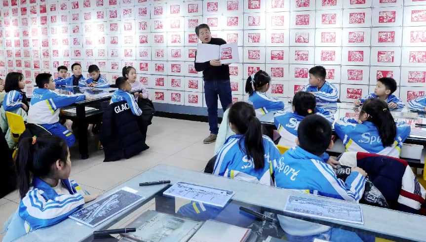 黑龙江省庆安版画： 百年刀痕刻新章