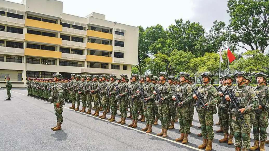 中新“合作-2025”陆军联合训练展开混编联训