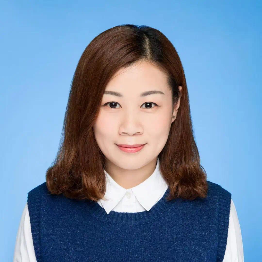 薛芬(1984—),女,主管护师,本科,上海市肺科医院特需三病区护士,主要从事胸外科临床护理。