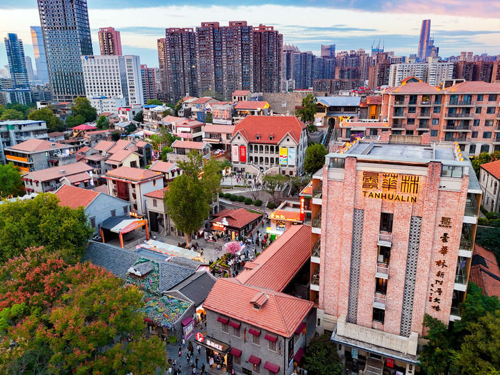 位于武昌区的昙华林每年吸引游客近千万人次。（武昌区委宣传部提供）