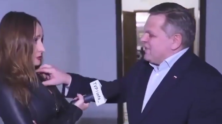激辩乌克兰问题,波兰议员急了,对女记者“动手”
