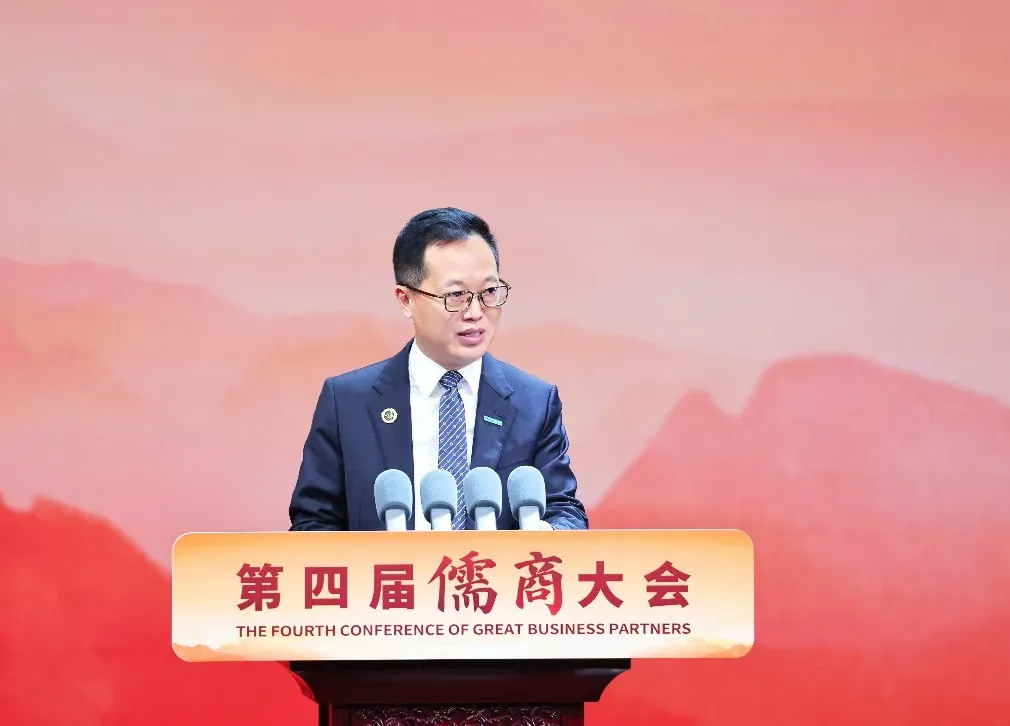 市长明确的GDP两万亿目标，青岛如何达成？