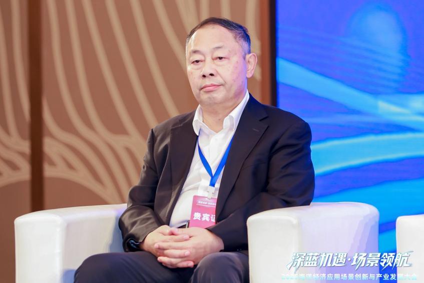 图：湛江湾实验室副主任洪鹏志