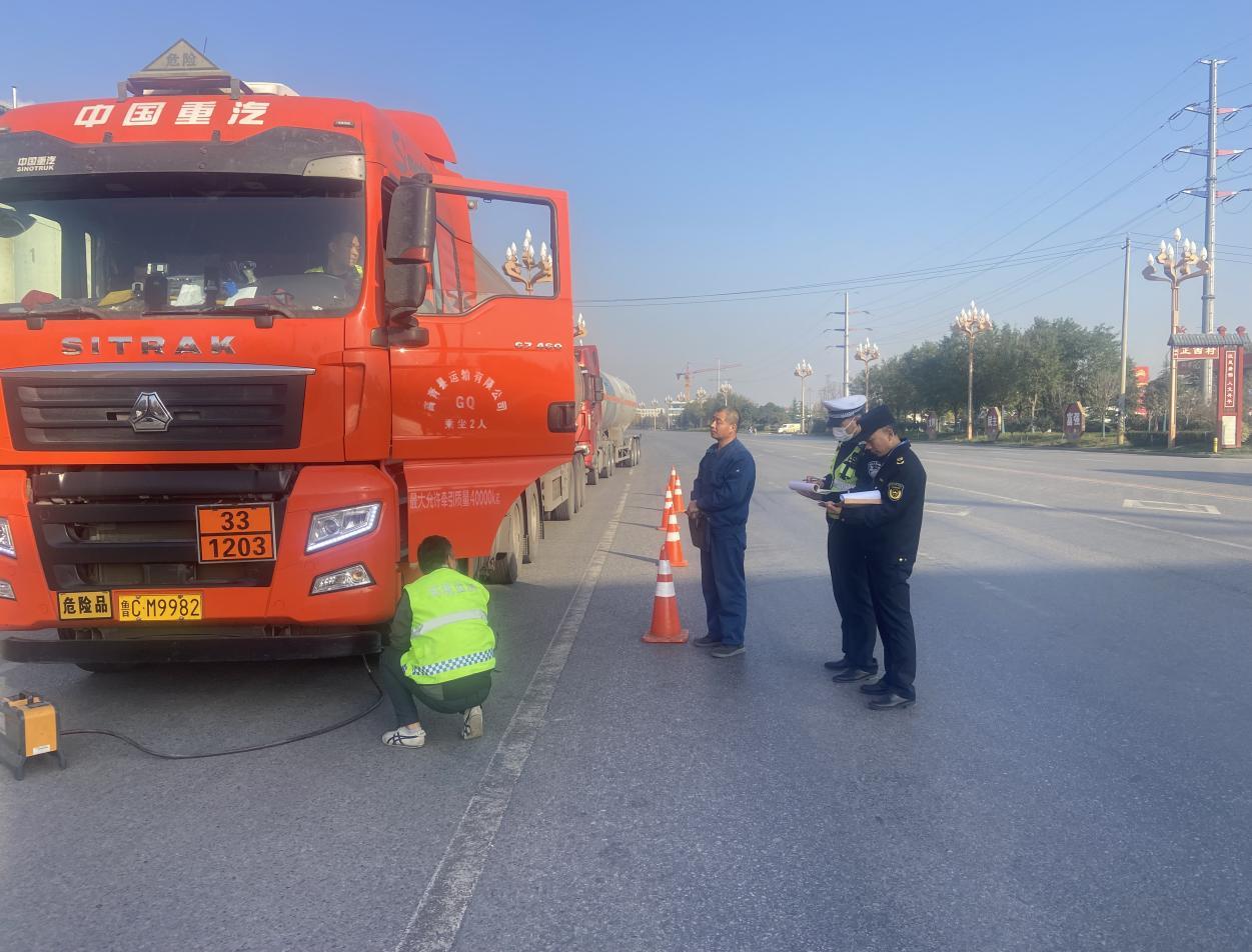 兴平市强化源头管控 筑牢柴油货车治污防线