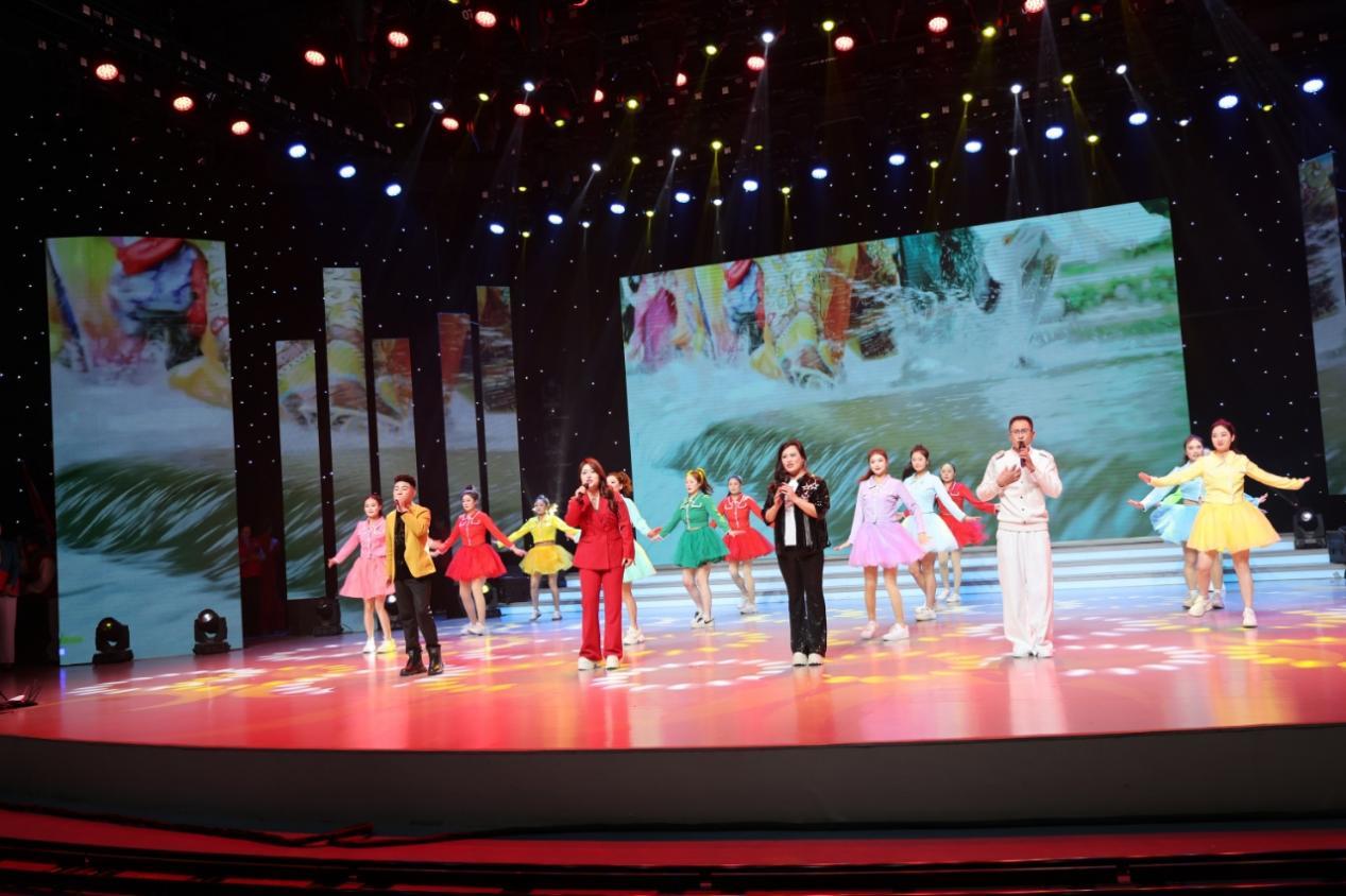 济宁市举行庆祝第40个“国际义工日”活动