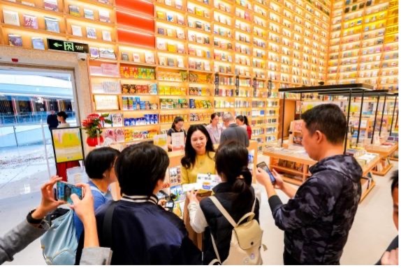 “最美书店”覔书店罗湖首店亮相罗湖益田假日广场
