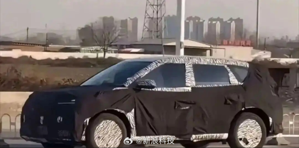 小米汽车三款新车曝光 覆盖家庭、性能与豪华赛道